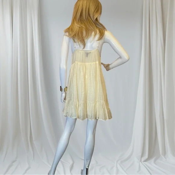 Forever 21 Cream Mini Dress - Picture 4 of 8